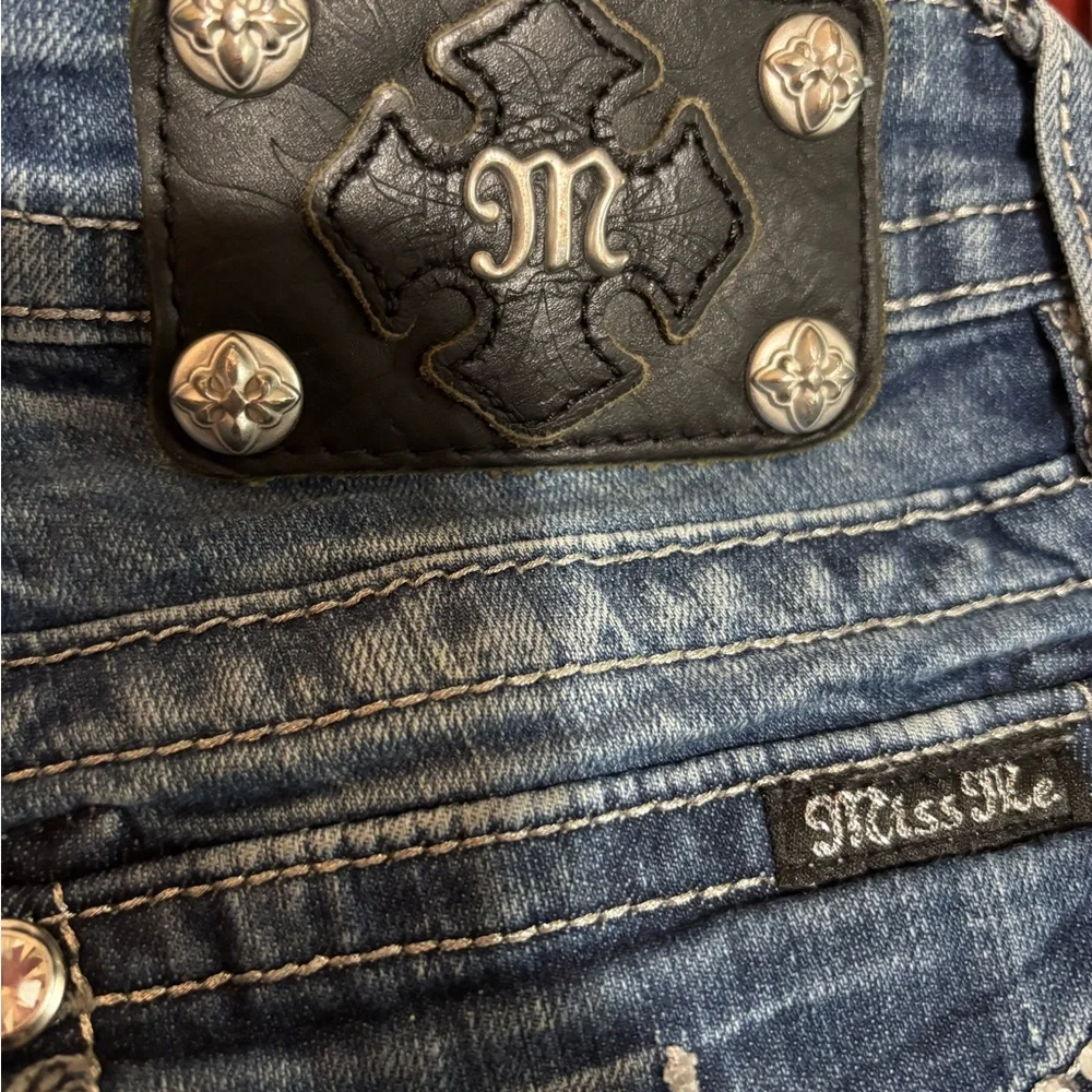 Miss Me Blue Skinny Jeans with Embroidered Back - Picture 4 of 7